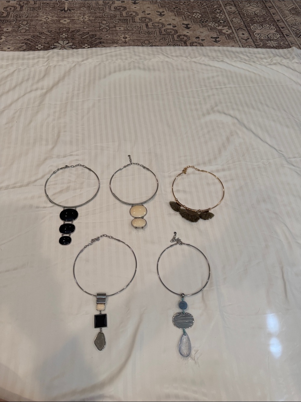 Women's Assorted Pendant Choker Necklace Set - Silver & Gold